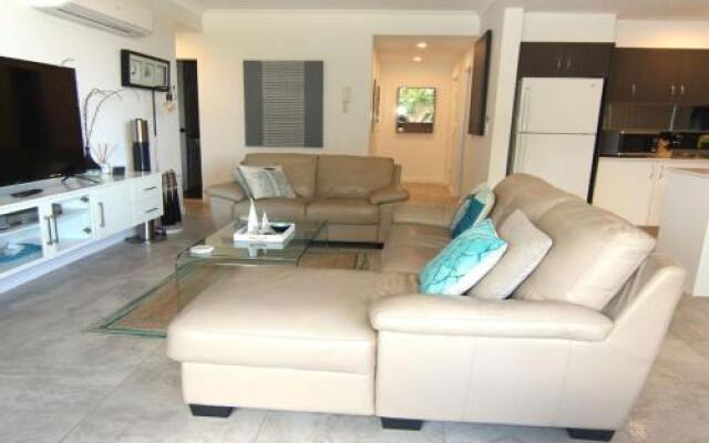 Reflections G01 - On The Lake!