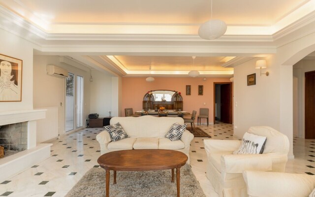 Spacious Villa in Saronida With Swimming Pool
