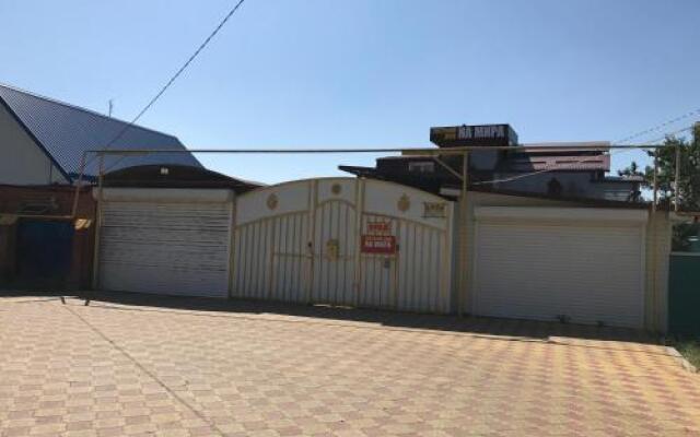 Guest House on Mira Street