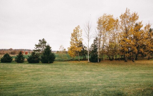 Fannies Supper Club and Motel