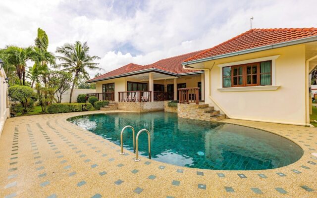 3 BR Pool Villa in Great Location CV3