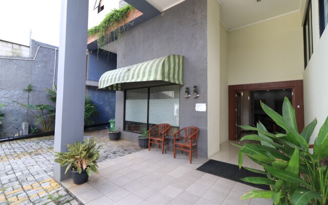Uptown Residence Syariah Pondok Pinang