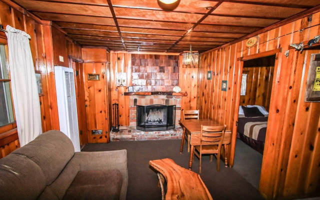 Shore Acres Lodge