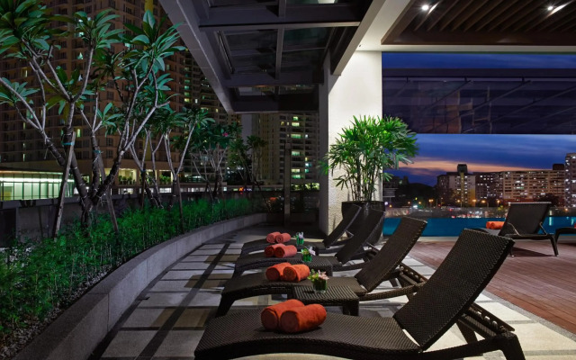 V E Hotel & Residence