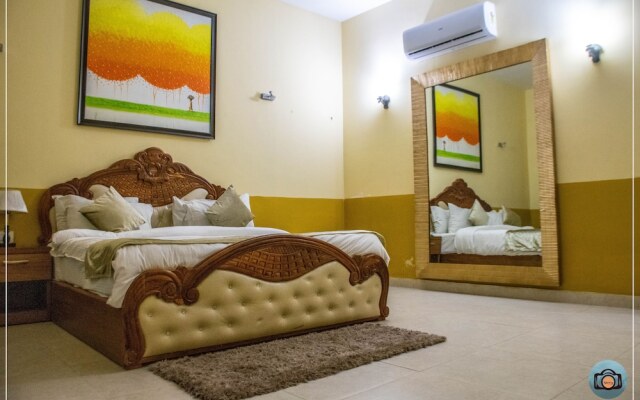 Aura Corbett Resort