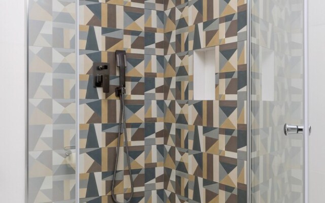 Apartment Mondrian by Renters