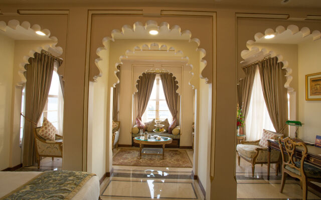 Taj Fateh Prakash Palace