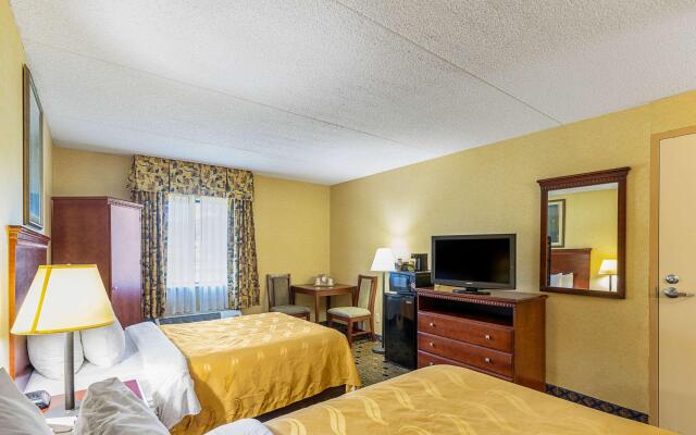 Quality Inn & Suites Coldwater near I-69