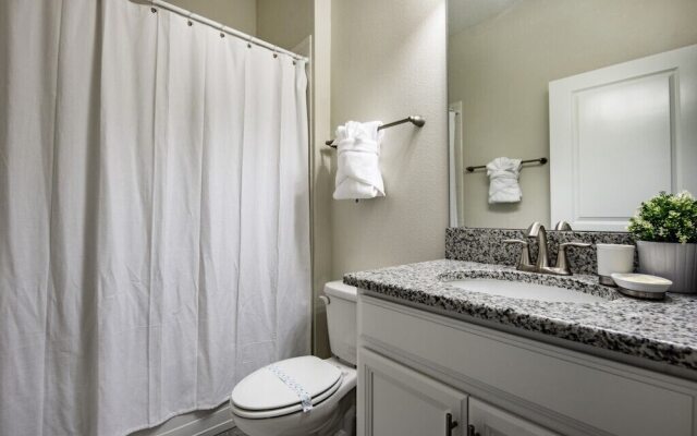 6 Bdrm 5 Bath Golf Resort