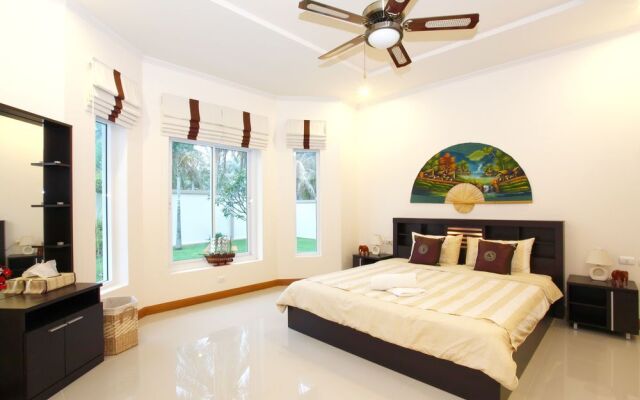 The Chase and Foxlea Executive Villas