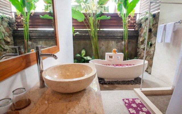 Flamboyant Villa Ubud