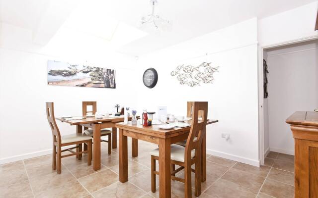 Avon Beach Bed and Breakfast