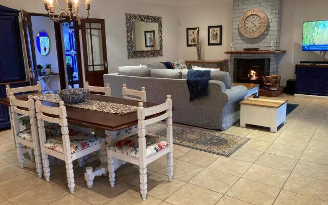 2 Rawdons Country Estate