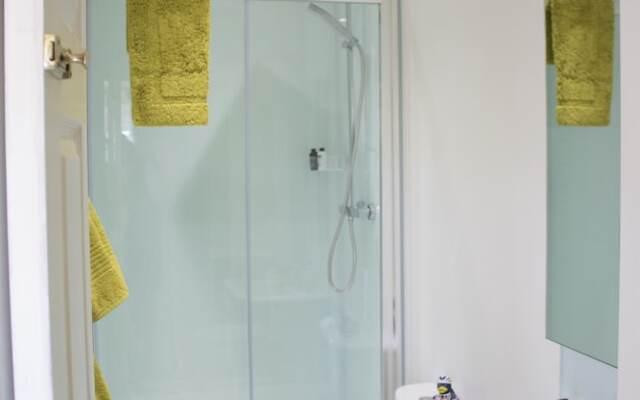 The Grange Guesthouse, Cefn-Coed