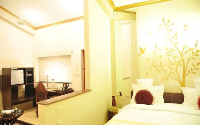 OYO 9538 Hotel Emerald De Aalayam