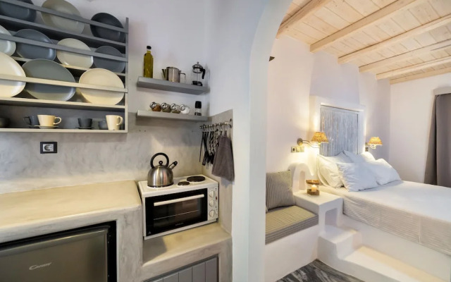 Blue Waves Suites & Apartments
