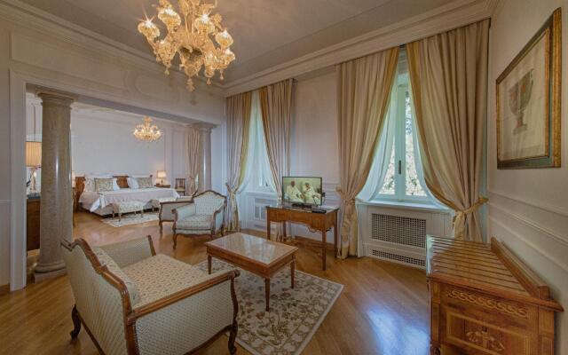 Villa Cortine Palace Hotel