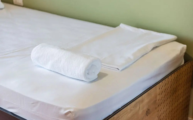 Bright Comfy 2BR Apartment by the Adriatic