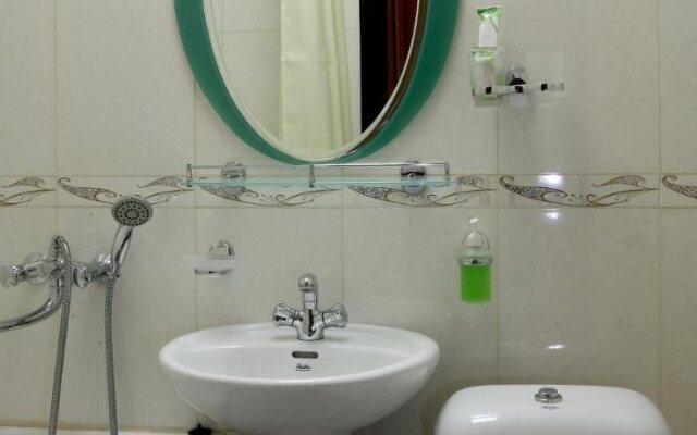 Ayir Hotel