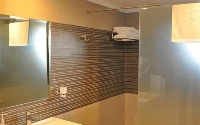 Assos Park Otel