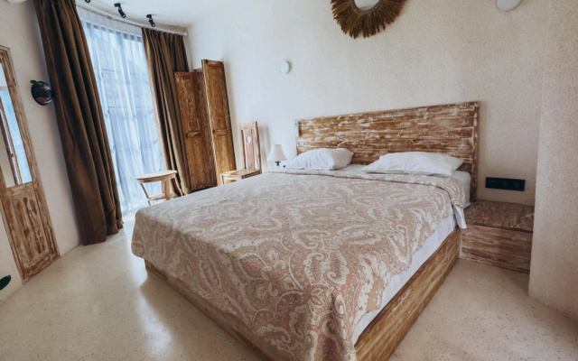 Hillstone Uluwatu Villa – Guest Rooms – Ungasan