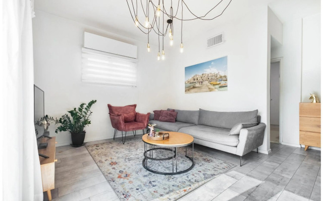 Premium 1BD apartment near the beach W/Balcony