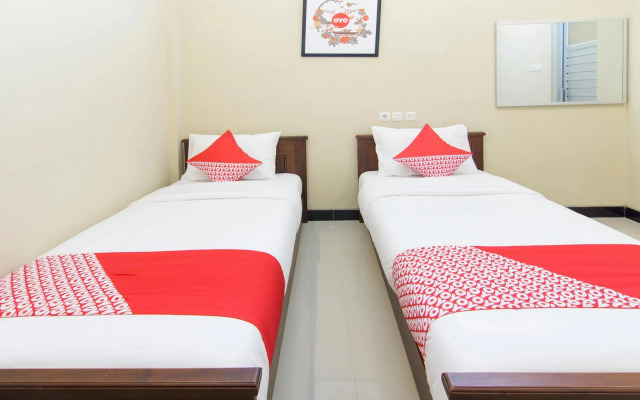 Super OYO 890 Dewi Fortuna Guest House