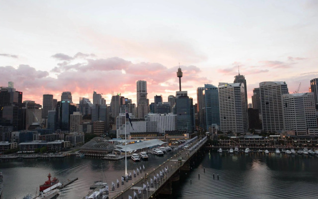 Darling Harbour Getaway