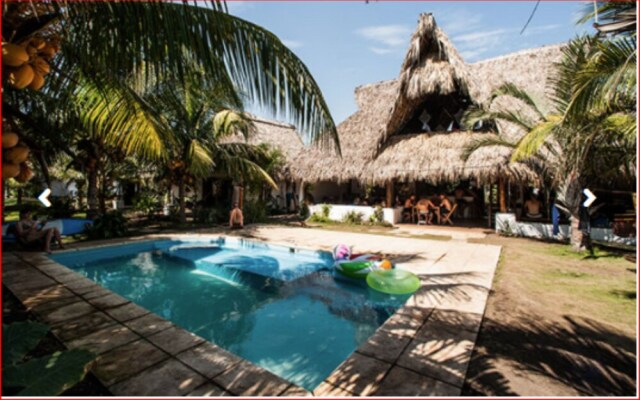 Paredon Surf House