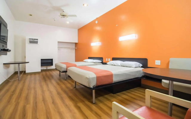 Motel 6 Globe, AZ