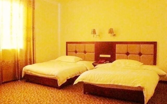 Yuanlong Business Hotel