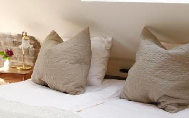 Annelies'Place to B& B