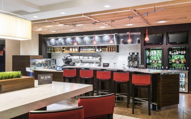 Courtyard by Marriott Milwaukee Downtown