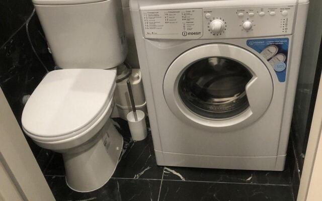 MOKO Apartments на площади Журавлёва