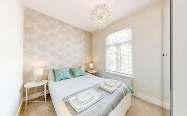 Stylish 2bed2bath flat 4min from tube station