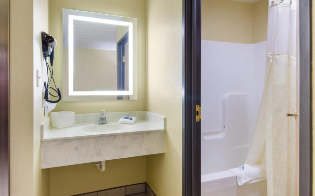 Americas Best Value Inn & Suites Independence VA