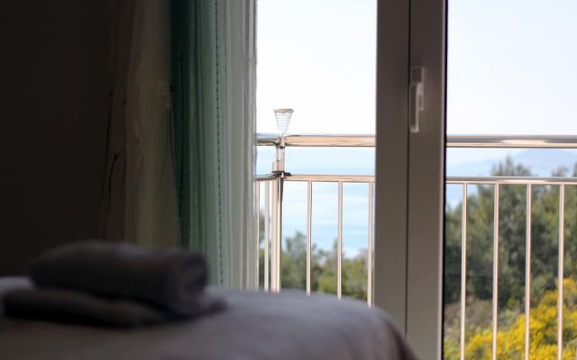 Seaview Apartment Kia by Litto