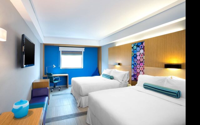 Aloft Cancun