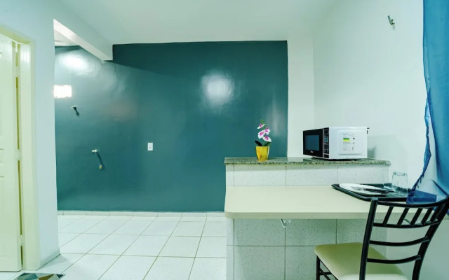 Flat com Wi-fi a Poucos Metros do Aeroporto