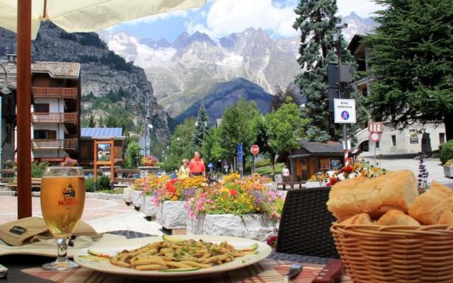 Apartment "La maison des Guides"