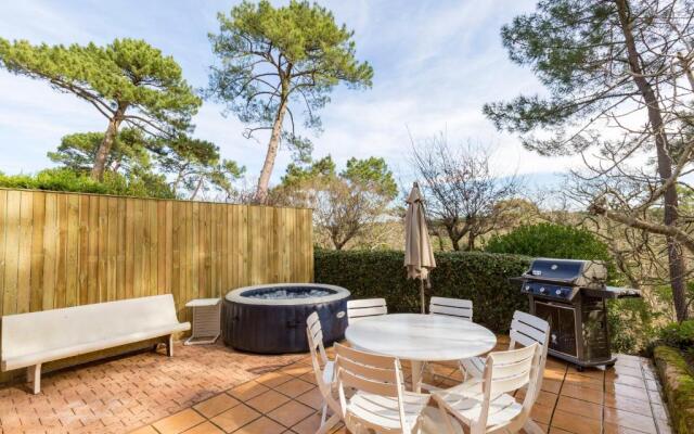 Forest flat / Terrasse-spa-bbq-10min à pieds de la plage