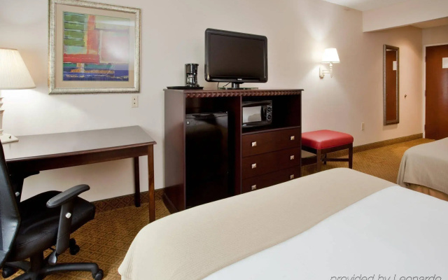 Holiday Inn Express Hotel and Suites Kinston by IHG