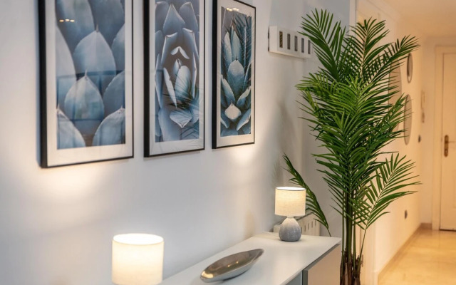Comfy And Stylish Puerto Banus Apartment