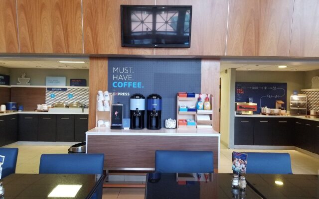 Holiday Inn Express Rolling Meadows - Schaumburg Area by IHG