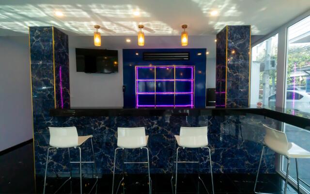 Spark Hotel