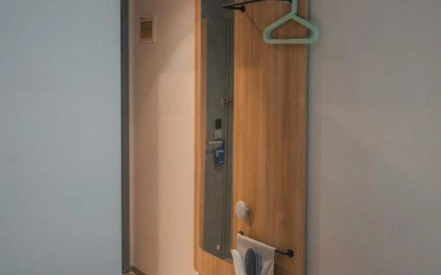 Home Inn Zhong Shan East Road