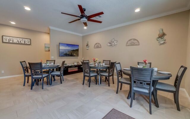 Suite Dreams Guesthouse aka Care Takeover Home