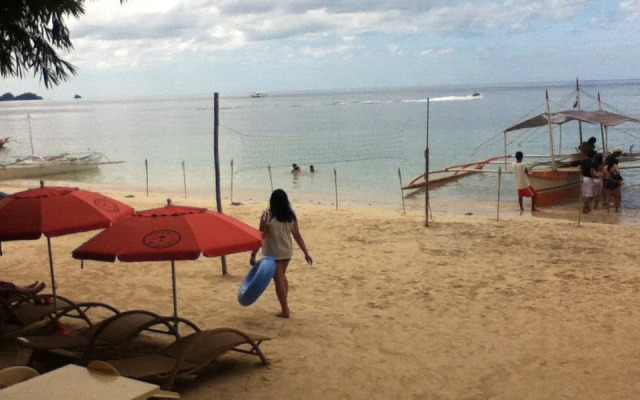 Nataasan Beach Resort and Dive Center