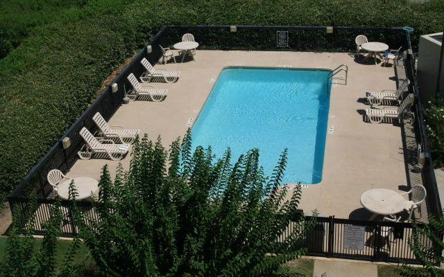 Hampton Inn & Suites Fultondale Birmingham I 65, AL
