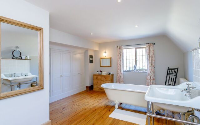 Manor Farm House